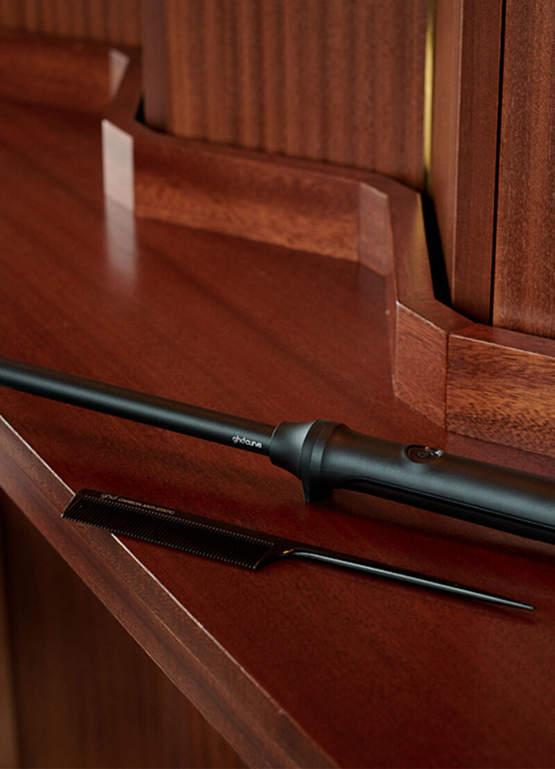 GHD CURVE- THIN WAND CURL IRON 0.5 INCH  image number 4