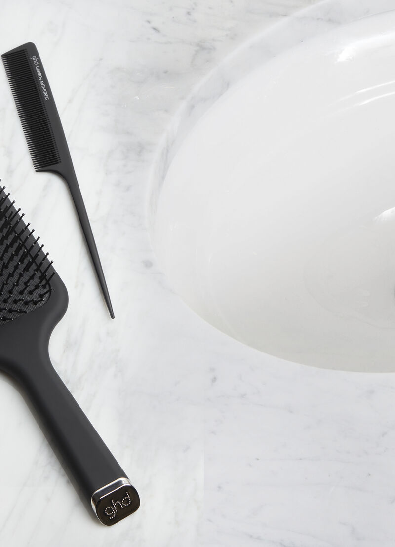 GHD BRUSH THE SECTIONER (TAIL COMB) image number 2